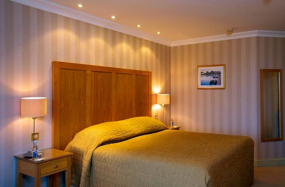 Connemara Coast Hotel