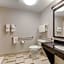 Comfort Inn & Suites Akron South