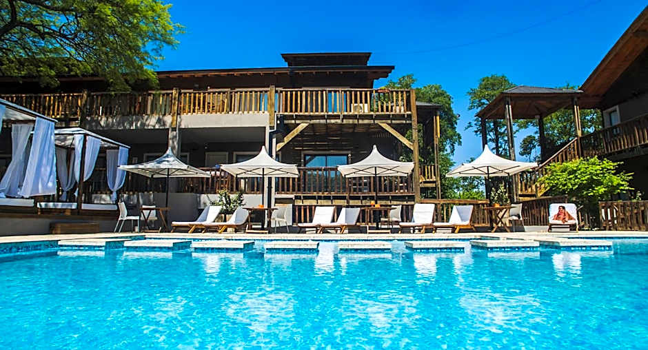 BlackStone Apart Boutique Hotel