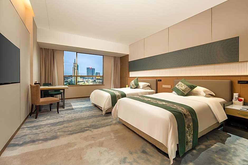 Zhangjiagang Guomao Hotel