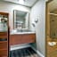 Rodeway Inn Portland Airport