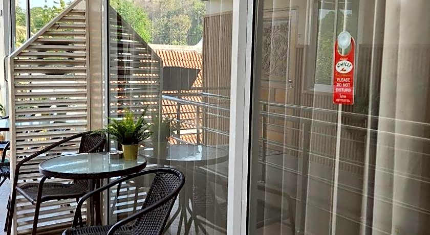 Chilli Hotel & Restaurant