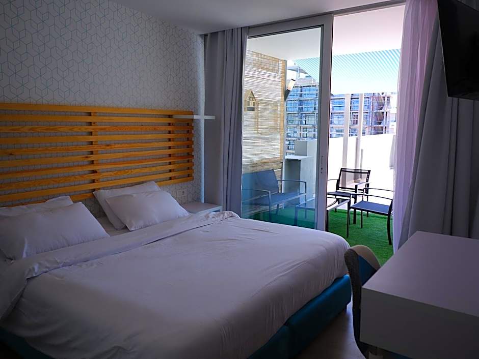 ATHENIAN MONTAZA HOTEL