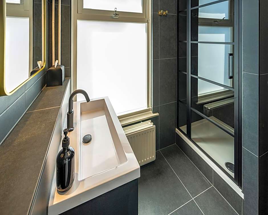 Square Boutique Hotel & Brasserie