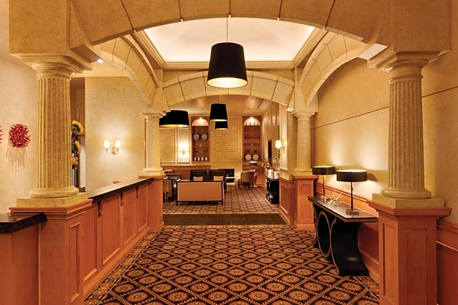 Executive Hotel Le Soleil New York