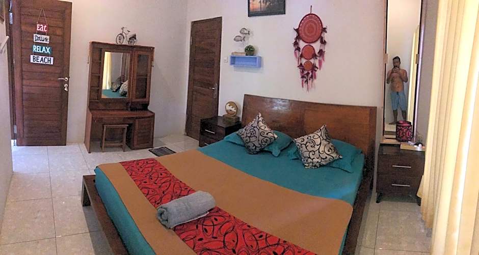 Medewi Secret SurfCamp