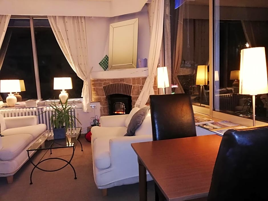 Hotel Cayrons Vence & St Paul de Vence