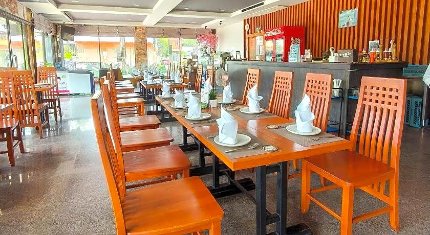 Thongtarin Hotel (SHA Plus)