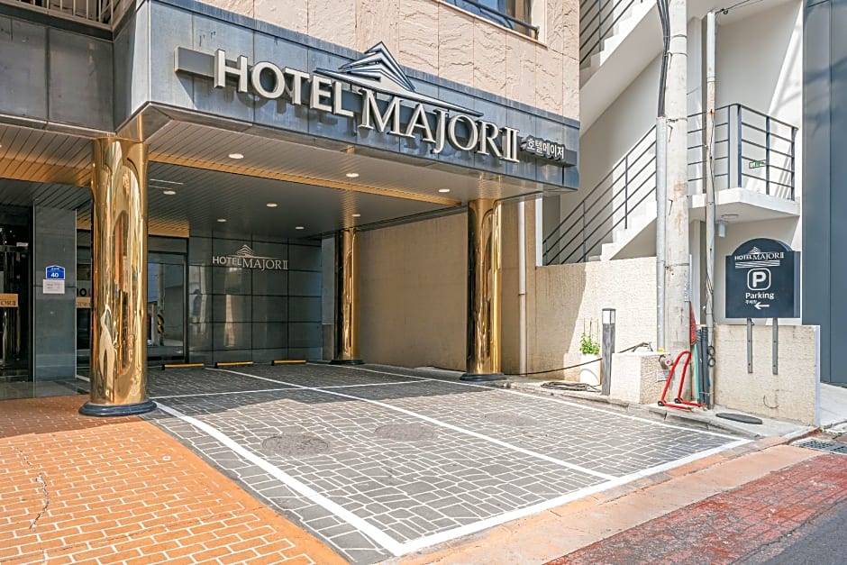 Major Hotel 2