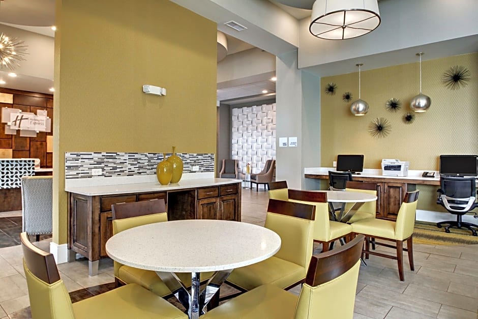 Holiday Inn Express & Suites Albany By IHG