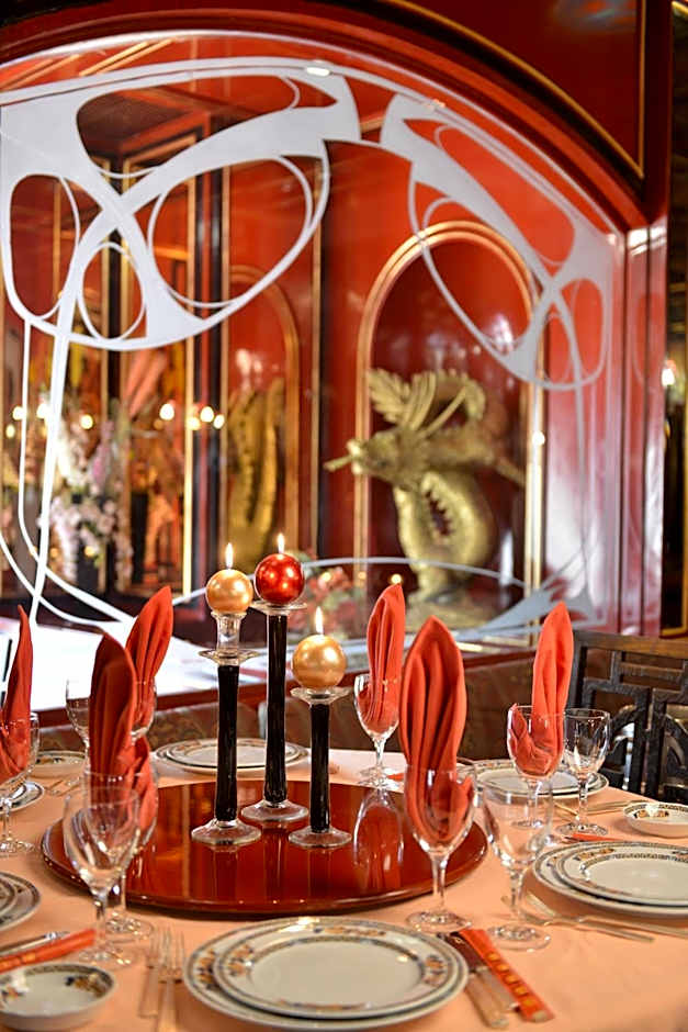 Regency Palace Hotel
