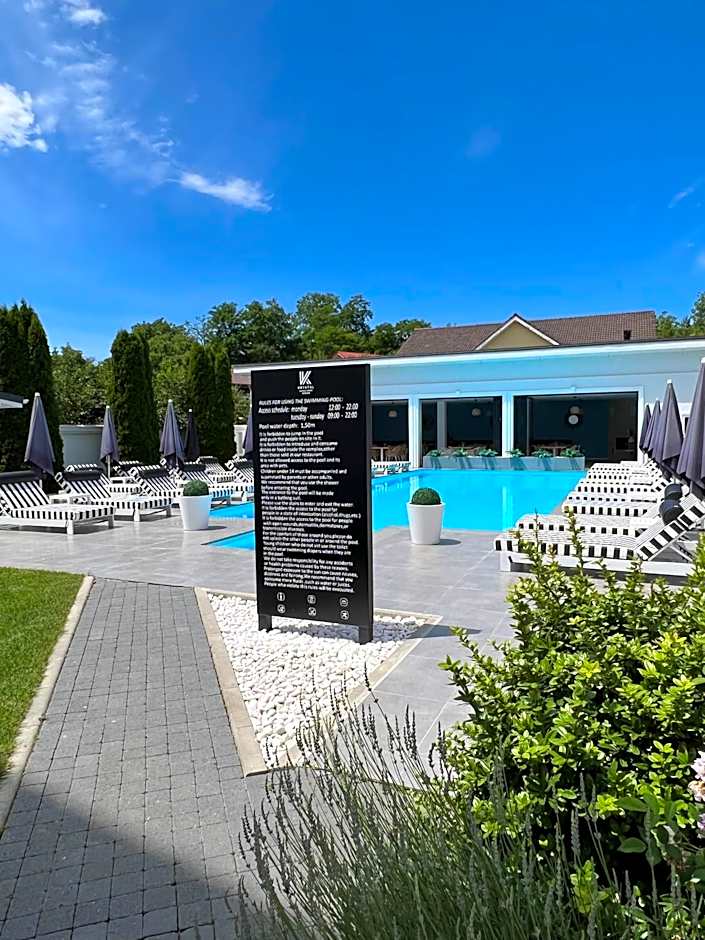 Krystal Boutique Mansion