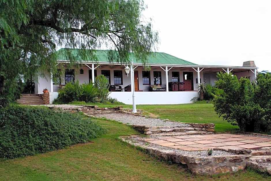 Leeuwenbosch Shearers Lodge - Amakhala Game Reserve