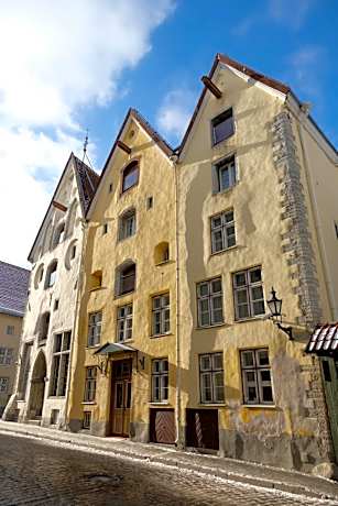 The Three Sisters Hotel