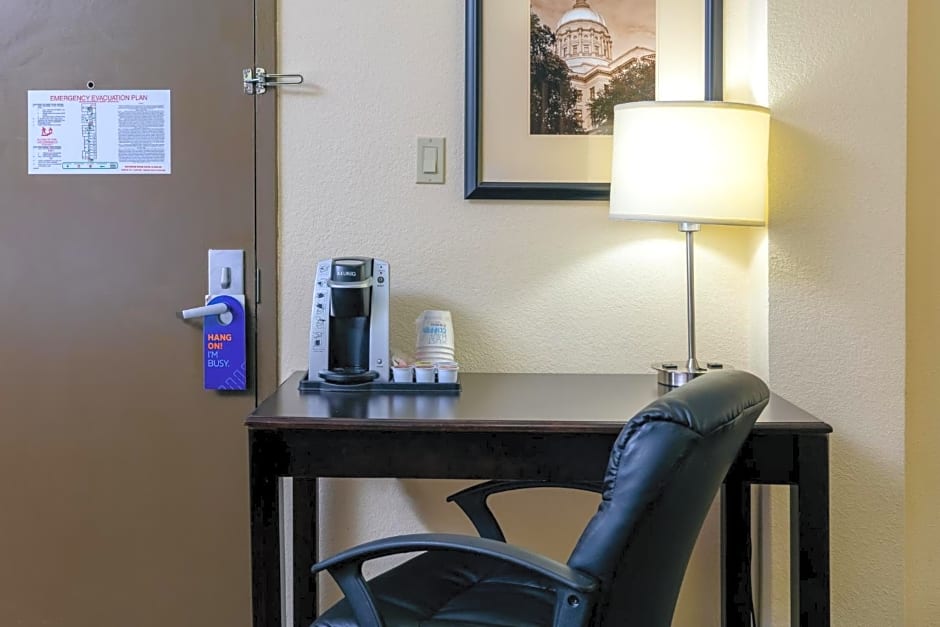 Holiday Inn Express & Suites - Atlanta Downtown by IHG