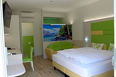 Bio Double or Twin Room with Terrace with Garden view