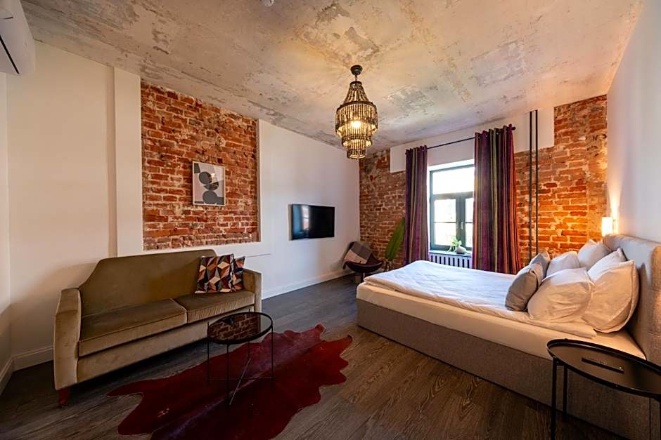 Turgaus Self Check-in Old Town Aparthotel