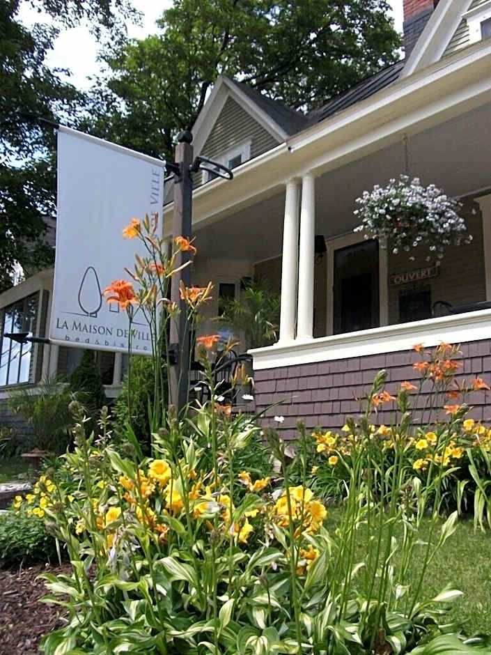 La Maison de Ville - bed & bistro
