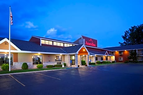 AmericInn by Wyndham Fergus Falls Conference Center
