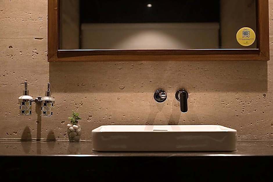 Lemon Tree Hotel Srinagar