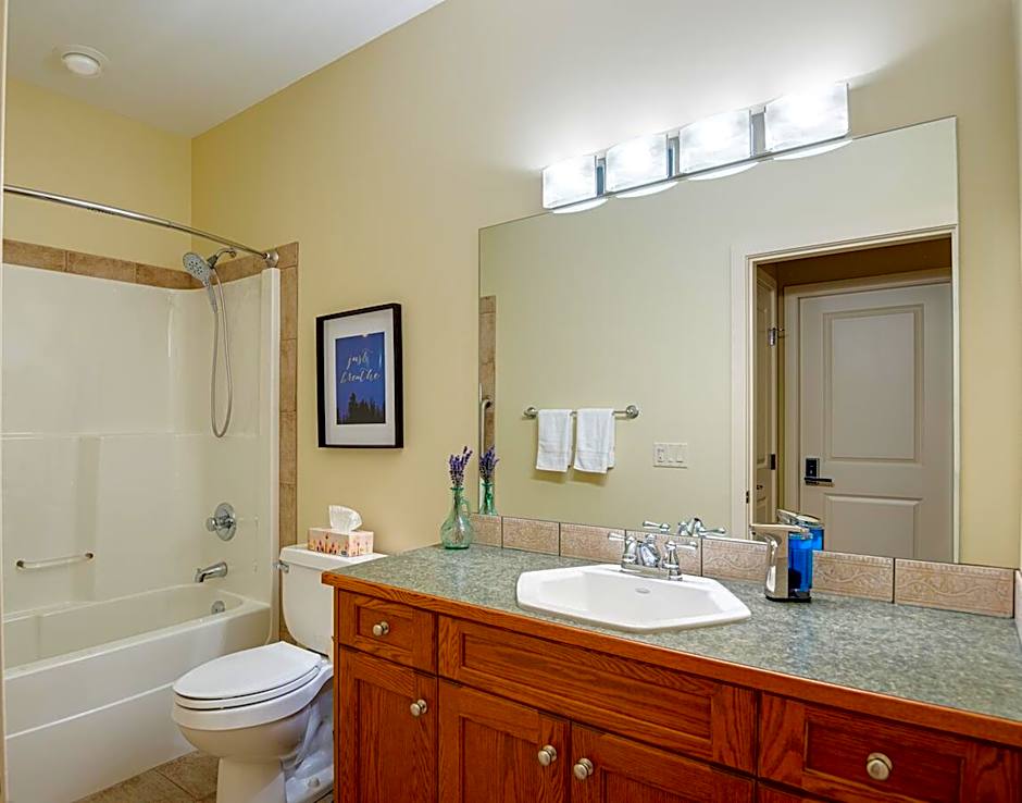 Adela's Bed and Breakfast