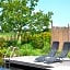 B&B Pipowagen "het Wellnesst" op Wellness Camping en B&B Stoltenborg