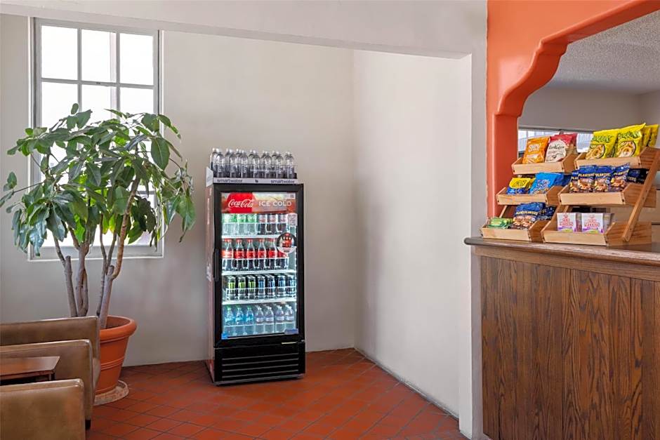 Best Western Plus Pepper Tree Inn