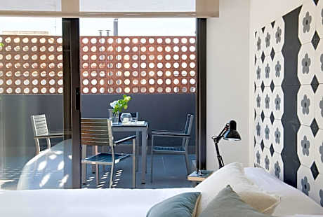 APARTMENT 1 BEDROOM 1 BATHROOM WITH TERRACE (4 PAX)