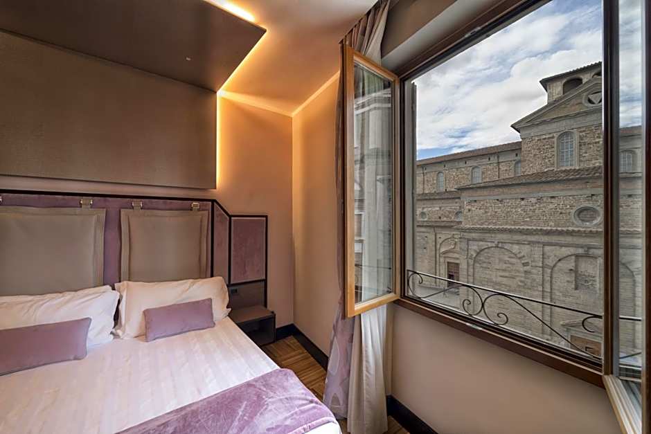 Solo Experience Hotel