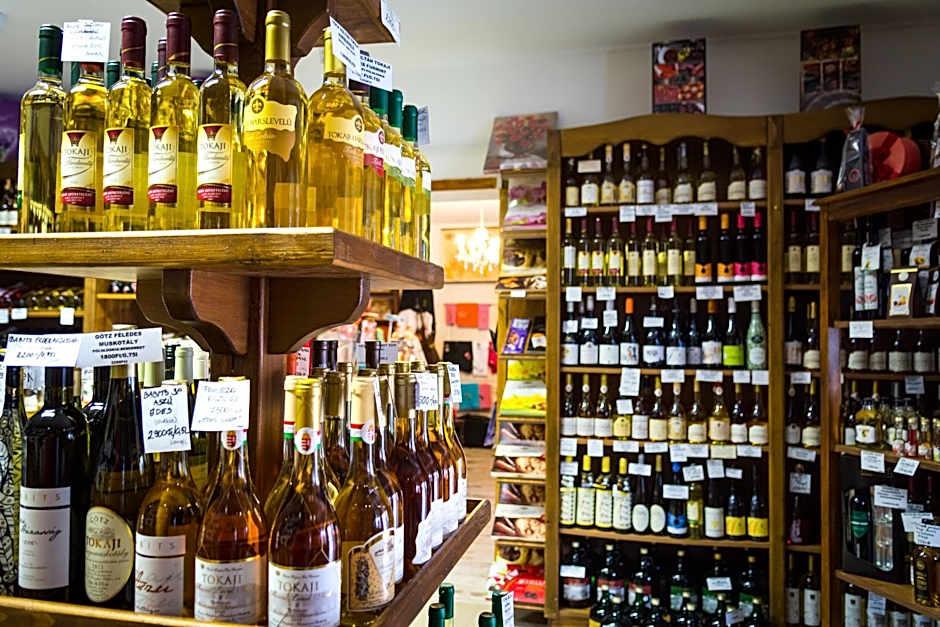 Vaskó Panzió Borpince