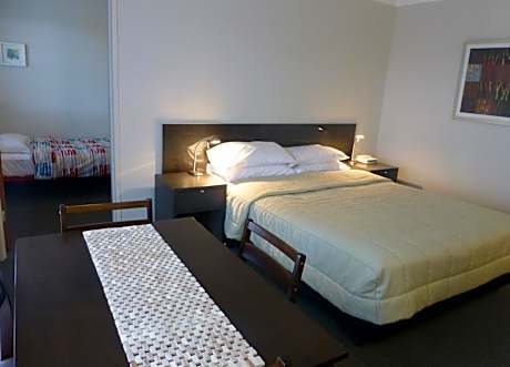 Two Bedroom Family - Annex