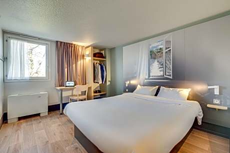 B&B HOTEL FREJUS Puget-sur-Argens