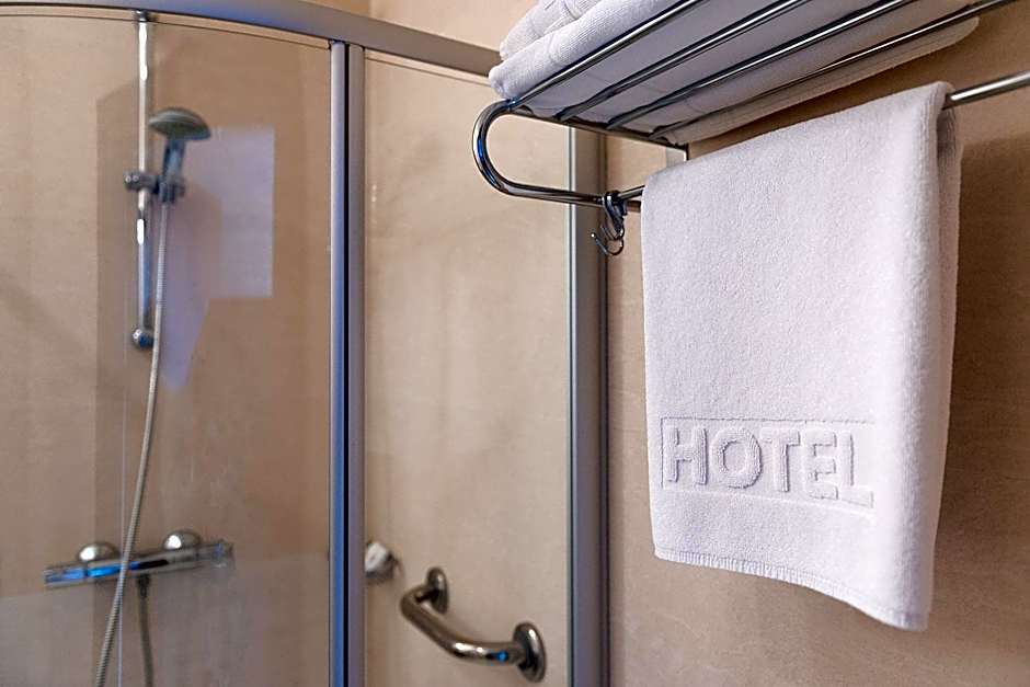 Hotel Police