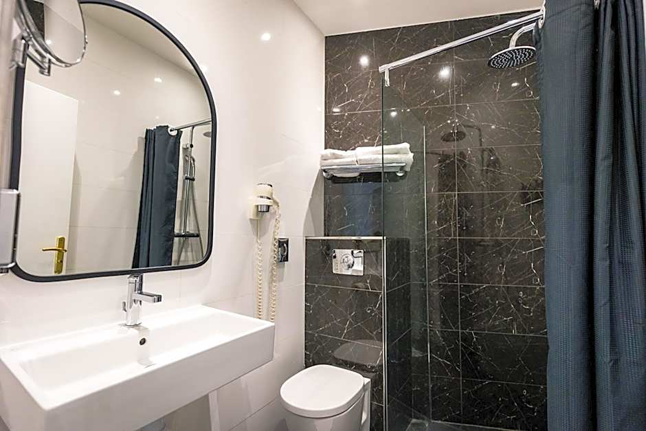 Hotel Montparnasse Saint Germain