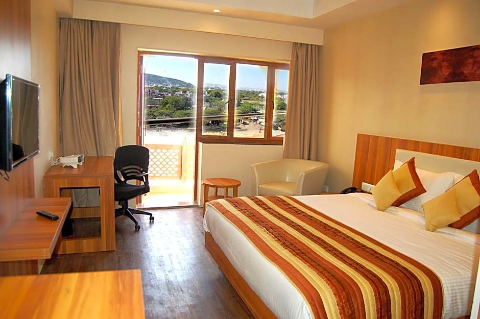 Le Roi Udaipur Hotel