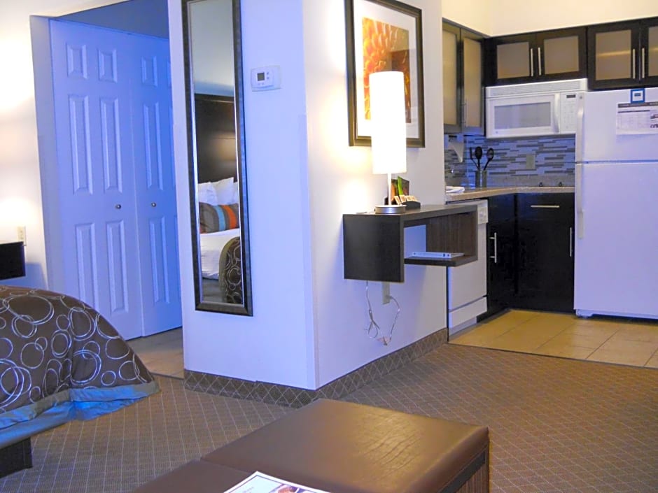 Staybridge Suites Columbus-Airport