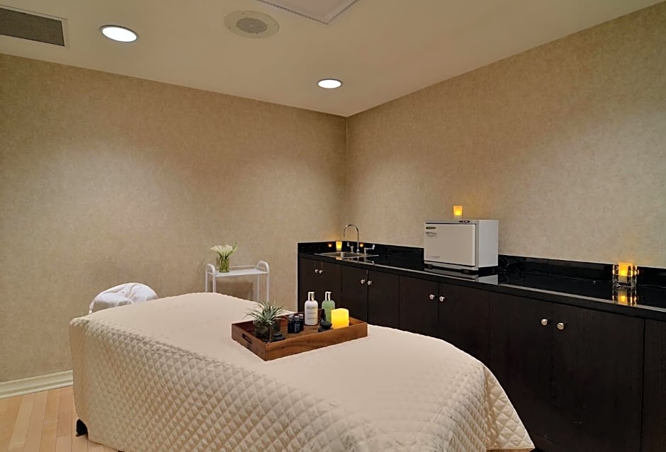 Loews New Orleans Hotel