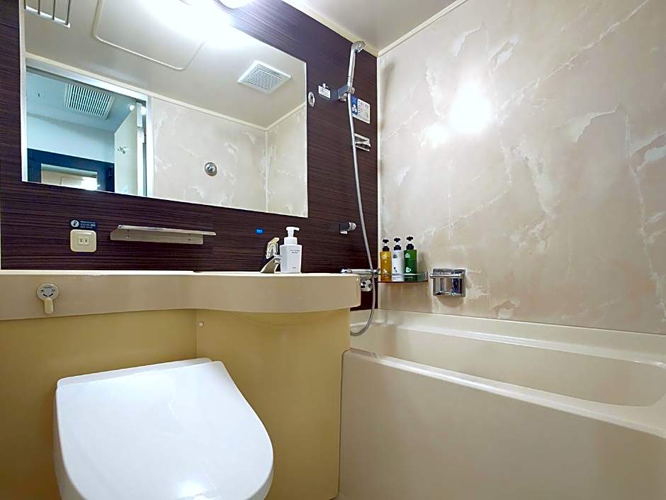 Apa Hotel Tonami-Ekimae