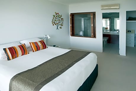 Two-Bedroom Apartment - Ocean Front