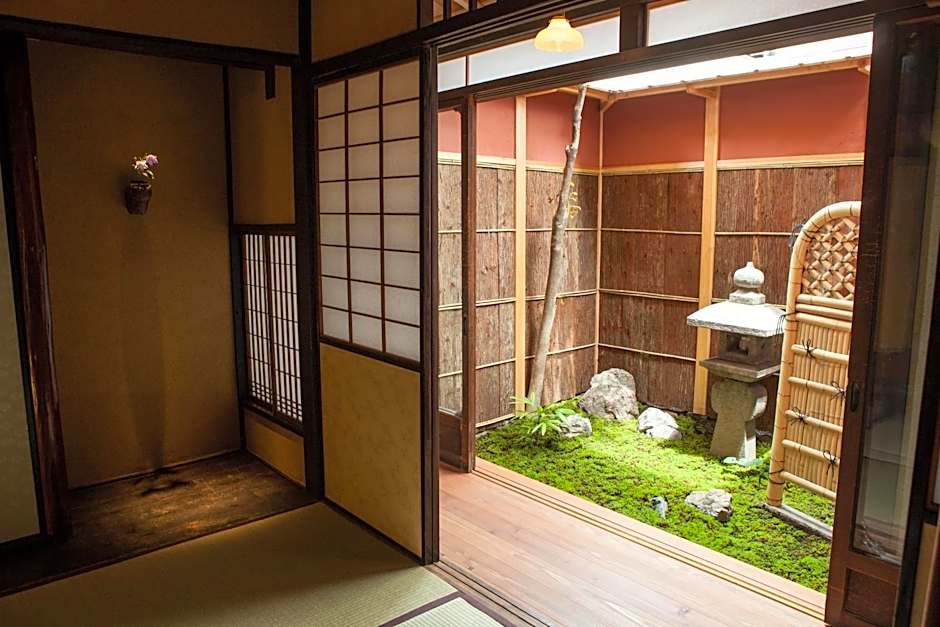 Bed & Breakfast Tsukiya