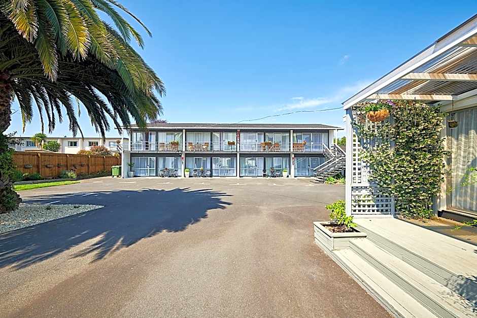 Roselands Motel