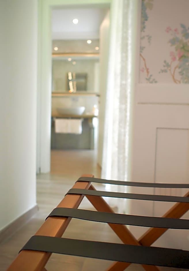 Photo 1 of 10 of Junior Suite