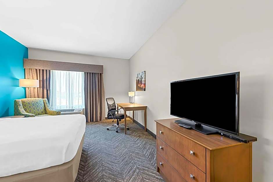 Best Western Plus Bolivar Hotel & Suites