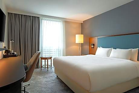 Ideal For Families, Larger Guest room, Bedroom 1: 1 King, Bedroom 2: 2 Twin