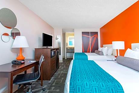 2 Double Beds, Poolside, Non-Smoking