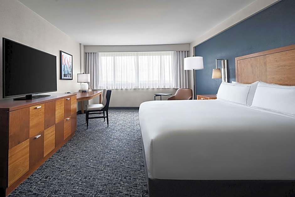 The Alloy King of Prussia - a DoubleTree by Hilton