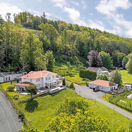 Hills Cottage