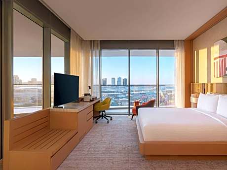 Premium Room with Sea View and Meryal Waterpark Access