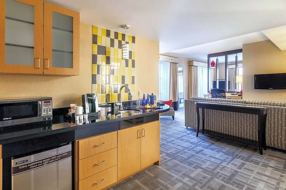 Cambria Hotel Pittsburgh - Downtown