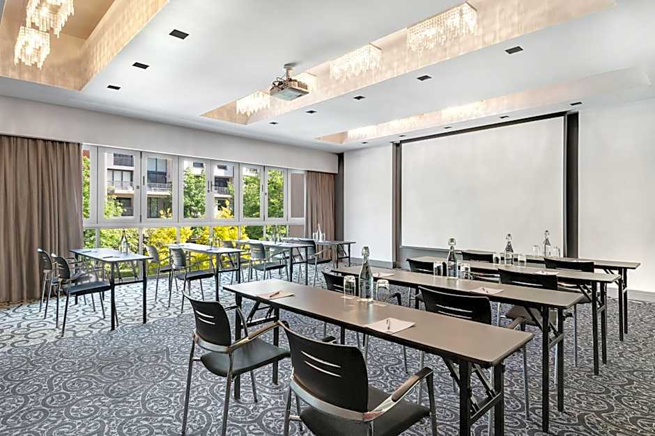 Protea Hotel by Marriott Fire & Ice Johannesburg Melrose Arch